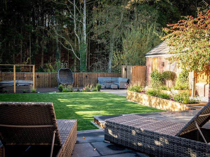 Low-maintenance garden in Bramham